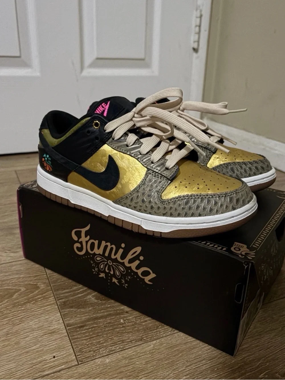 Nike Dunk Low PRM Black Metallic Gold Dia De Muertas 6.5